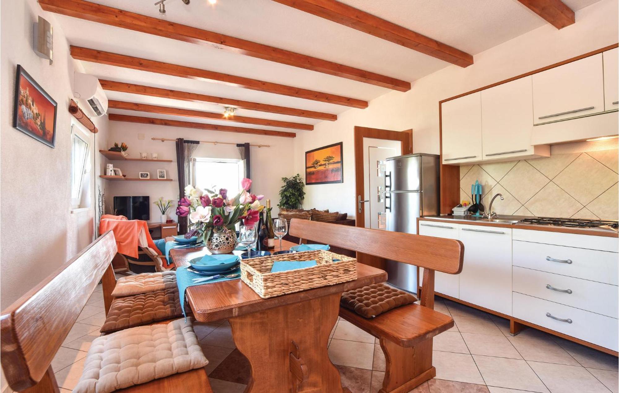 Pet Friendly Home In Postira With Wifi Dış mekan fotoğraf