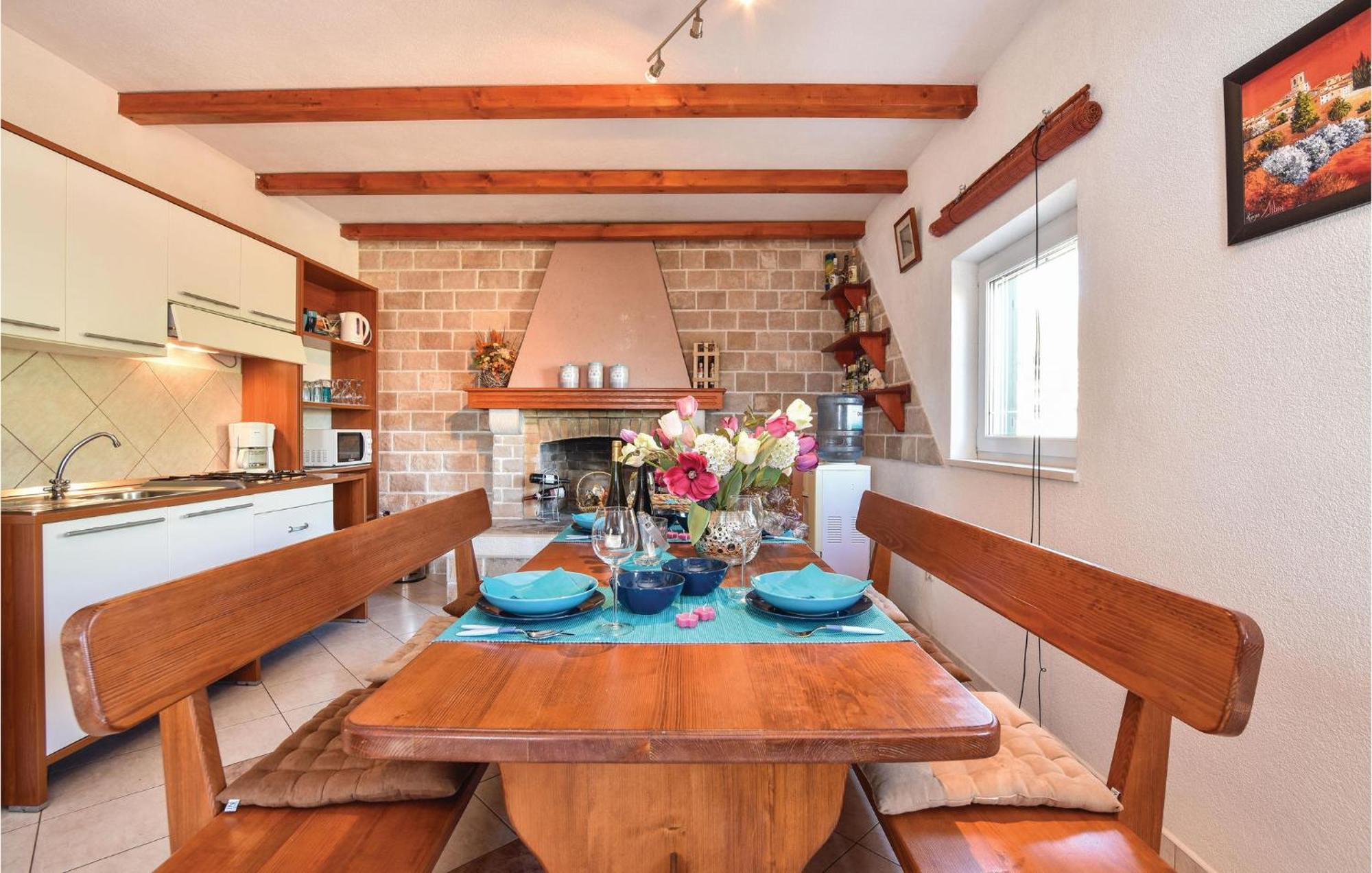 Pet Friendly Home In Postira With Wifi Dış mekan fotoğraf