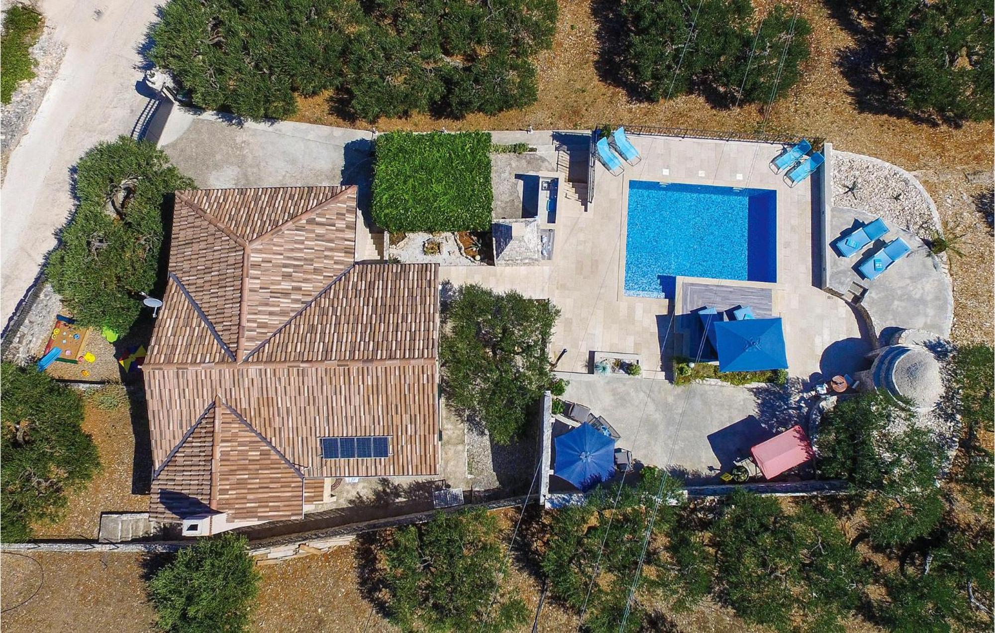 Pet Friendly Home In Postira With Wifi Dış mekan fotoğraf